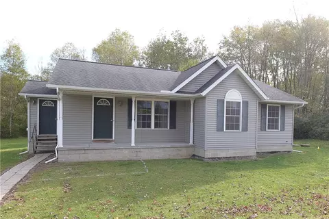 11641 Edinboro Rd, Edinboro, PA 16412