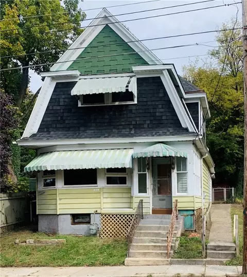 913 Ash St, Erie, PA 16503