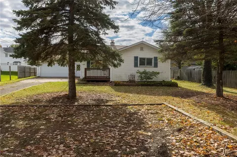 3349 W 41st St, Erie, PA 16506