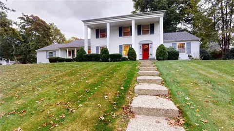6015 Overlook Dr, Erie, PA 16505