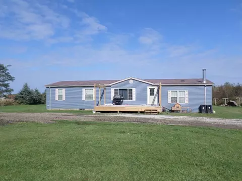 10500 Townline Rd, North East, PA 16428