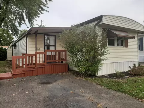 2715 E Park Ln, Erie, PA 16506
