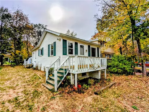 211 Cherry St, Edinboro, PA 16412
