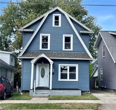 1370 W 32nd St, Erie, PA 16508