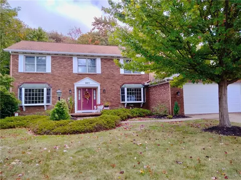 3811 Edgebrook Way, Erie, PA 16506
