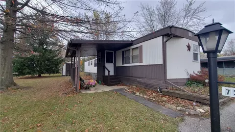 7351 Holly Vista Dr, Erie, PA 16509