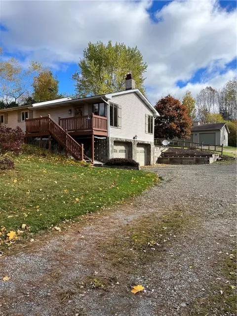 9939 Dewey Rd, Waterford, PA 16441