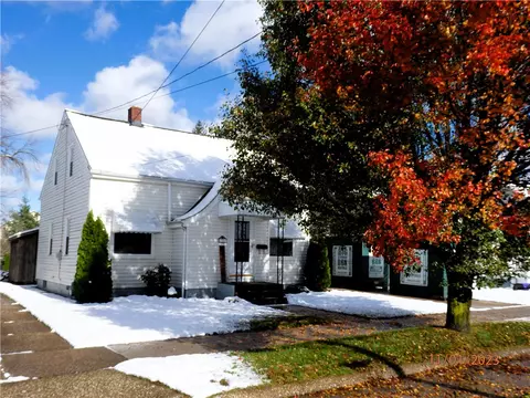 1328 W 35th St, Erie, PA 16508
