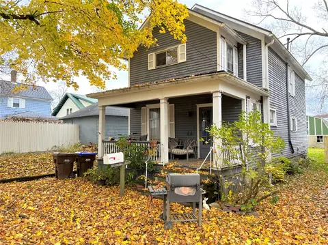 425 E Spruce St, Titusville, PA 16354