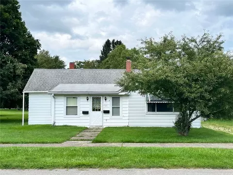 821 E South St, Corry, PA 16407