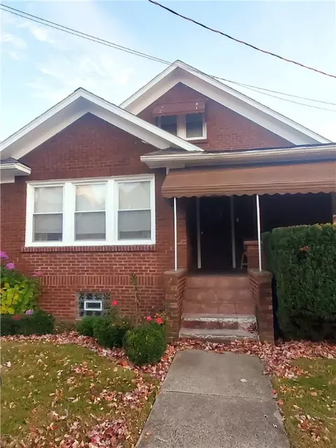 421 Stafford Ave, Erie, PA 16508