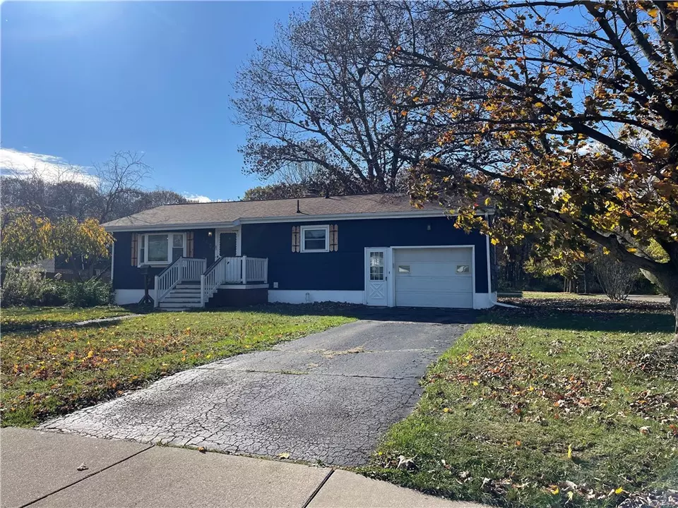 2904 Bird Dr, Erie, PA 16510 23 Photos Movoto