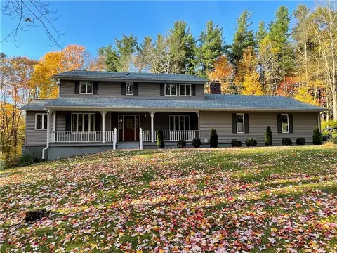 5906 Gibson Hill Rd, Edinboro, PA 16412
