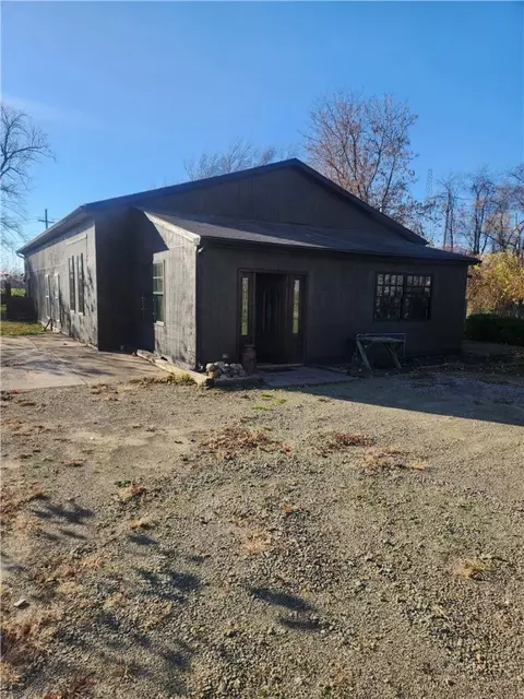 2946 Mechanic St, Lake City, PA 16423