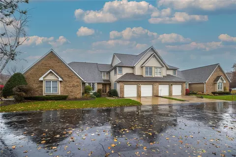 5136 Wolf Run Village Ln, Millcreek, PA 16505