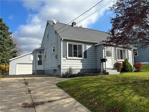 4341 Carney Ave, Erie, PA 16510