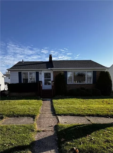 421 E 35th St, Erie, PA 16504