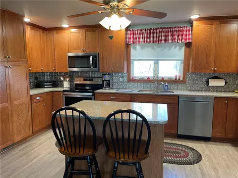 970 Mead Ave, Corry, PA 16407 photo 4