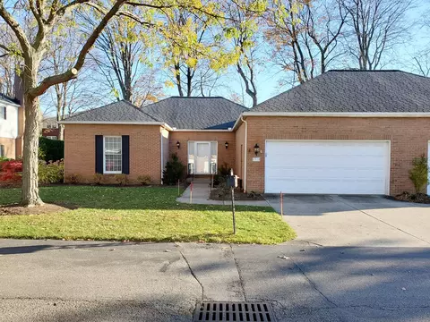 1318 Tower Ln #12A, Erie, PA 16505