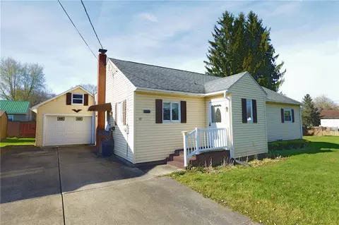 30 Washington St, Union City, PA 16438