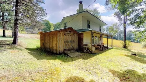 1295 Taylor Rd, Bear Lake, PA 16402