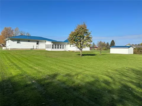9363 Schlindwein Dr, Erie, PA 16509
