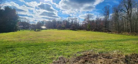 Hartman Road, Erie, PA 16510