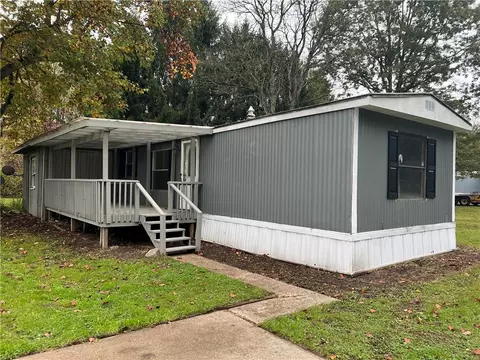 11682 Route 97 N #6, Waterford, PA 16441