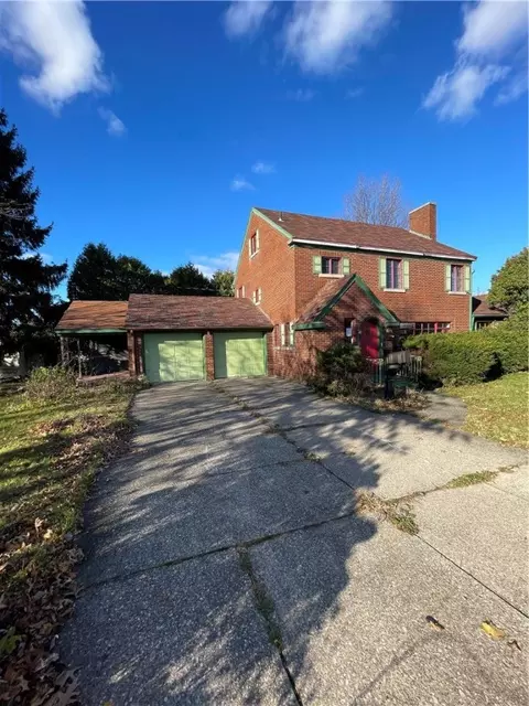 134 W 39th St, Erie, PA 16508