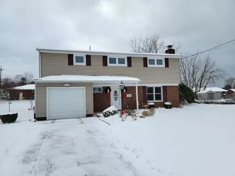 1448 W 43rd St, Erie, PA 16509
