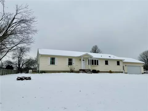 1142 Sherman Dr, Lake City, PA 16423