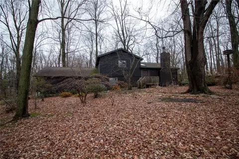 4475 E Lake Rd, Erie, PA 16511