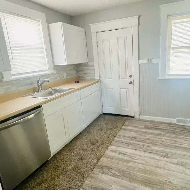  969 E 28th St, Erie, PA 16504 photo 11