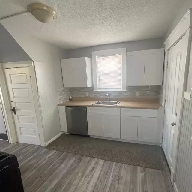  969 E 28th St, Erie, PA 16504 photo 9
