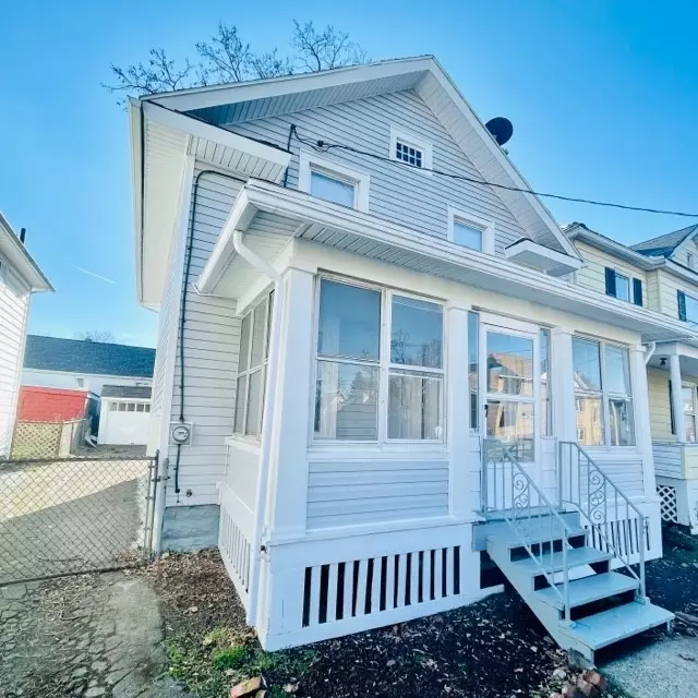  969 E 28th St, Erie, PA 16504 photo 2