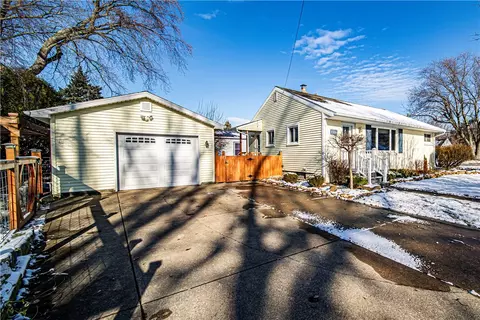 1306 W 37th St, Erie, PA 16508