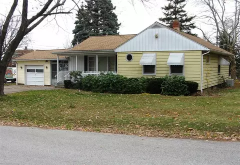 2607 Wellington Rd, Erie, PA 16506