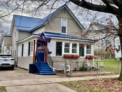 214 Parade St, Erie, PA 16507