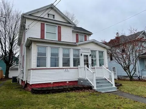231 E State St, Albion, PA 16401