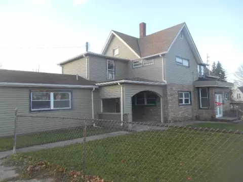 3010 Pine Ave, Erie, PA 16504