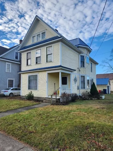 128 S Franklin St, Cochranton, PA 16314