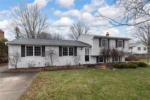 4159 Ridge Pkwy, Erie, PA 16510