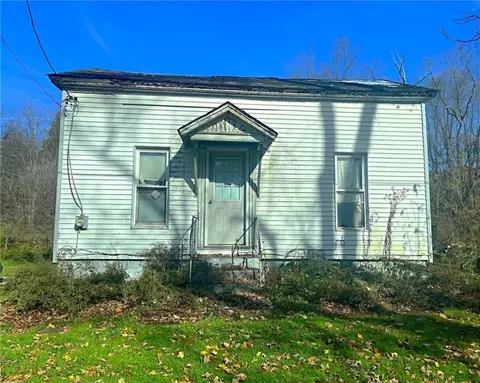 118 Spring St, Springboro, PA 16435