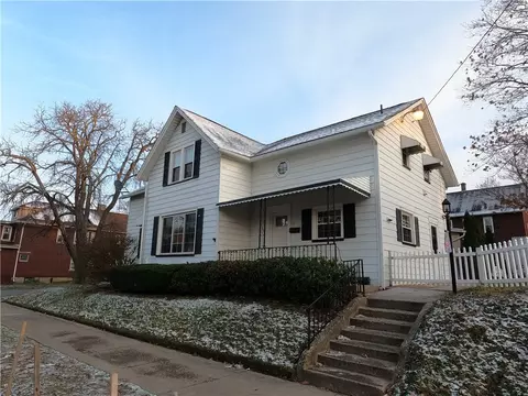 2902 Myrtle St, Erie, PA 16508