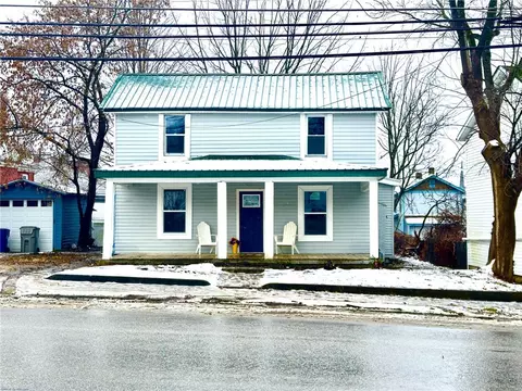 396 Randolph St, Meadville, PA 16335