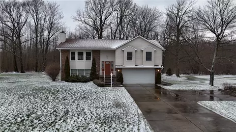21204 Serenity Dr, Meadville, PA 16335
