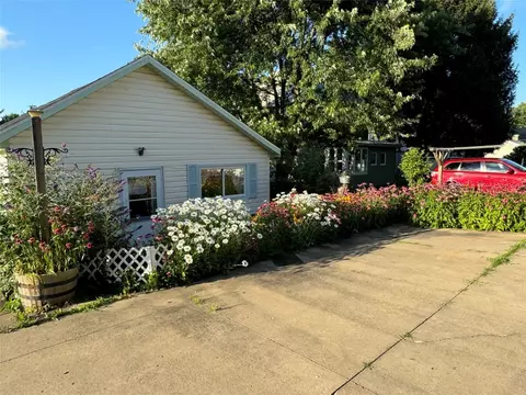 446 E South St, Corry, PA 16407 photo 3