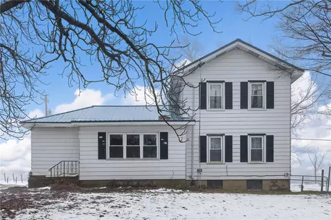 20281 Spartansburg Hwy, Corry, PA 16407