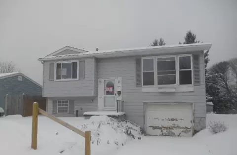 2426 Woodlawn Ave, Erie, PA 16510