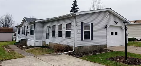 1534 Glenhaven Ln, Erie, PA 16509